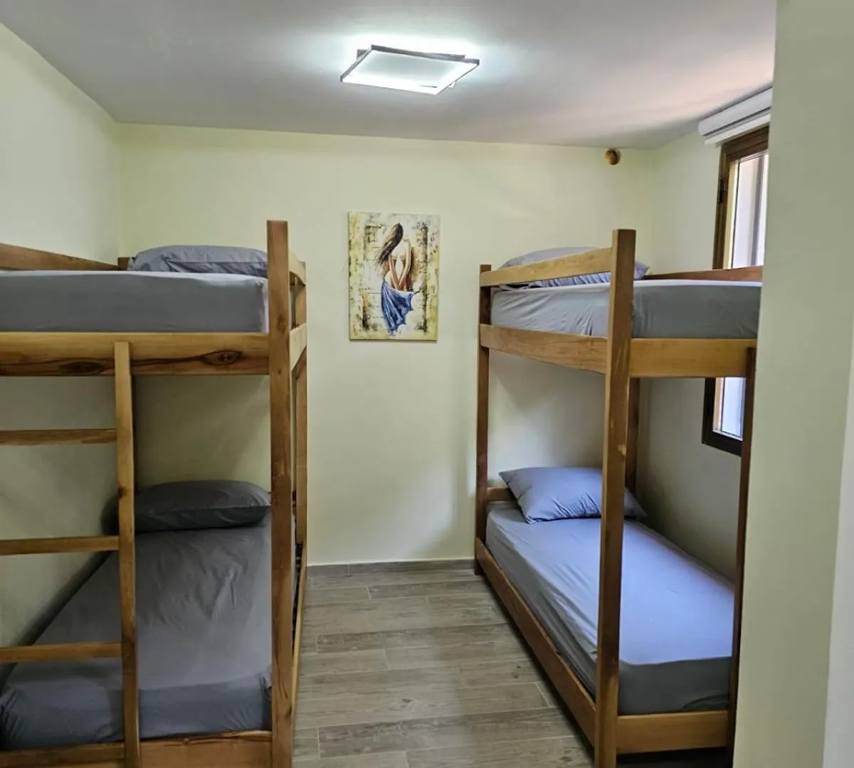 Lemon House Hostel Tirana